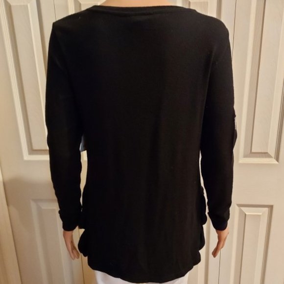 Time and Tru Black Embroidered Roses Long Sleeve Tunic Size S NWT - Picture 4 of 7